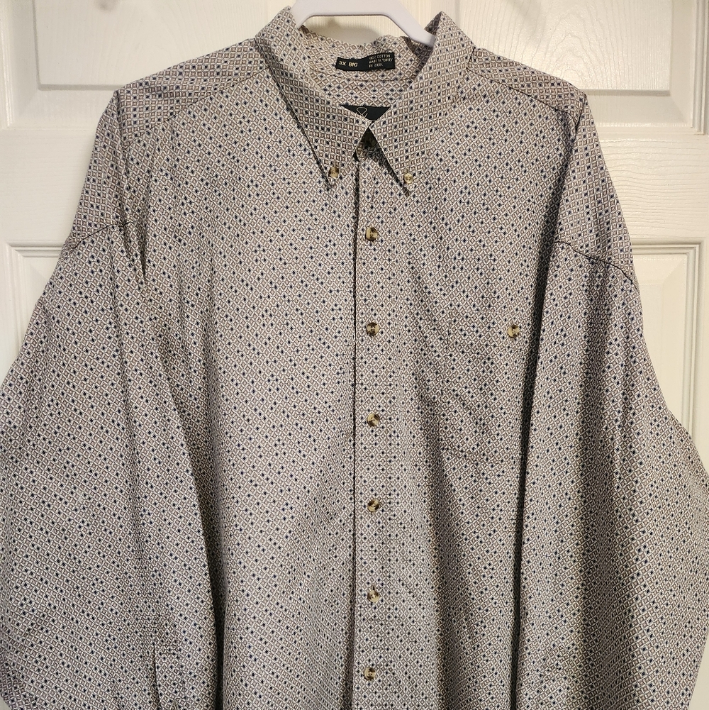 Elegant Men's Geometric Dress Shirt - Navy and Cream